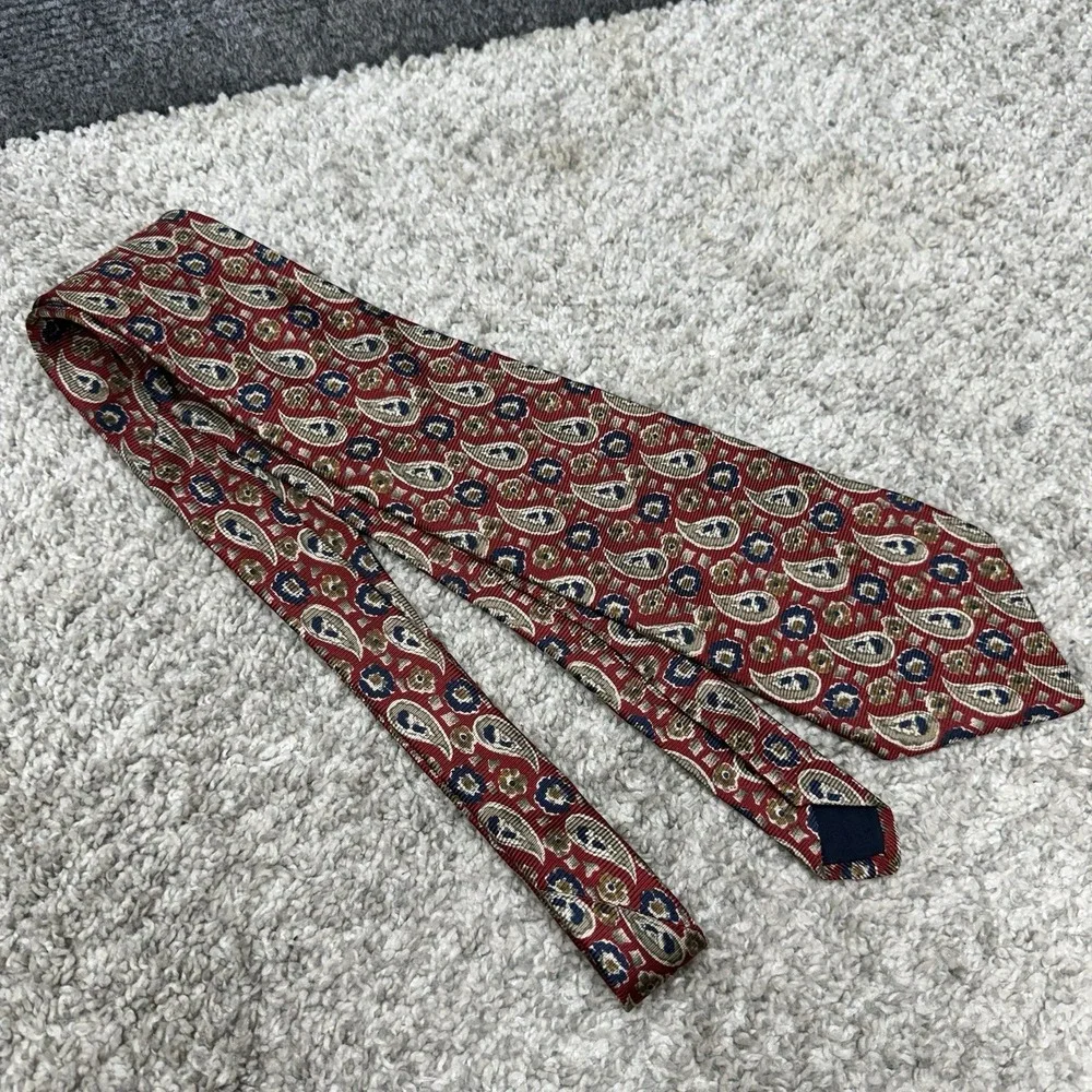 Brooks Brothers Makers silk tie necktie red paisley USA  (3.75